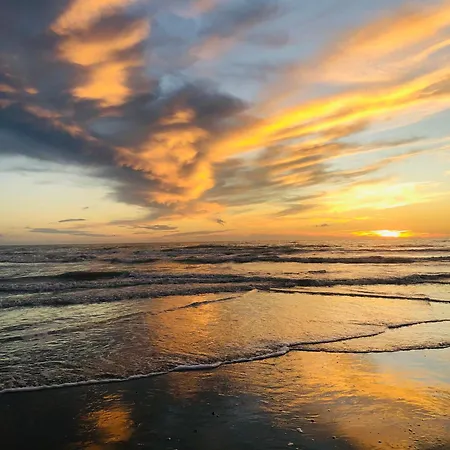 L'echapee Vue Piscine - Piscine - Parking