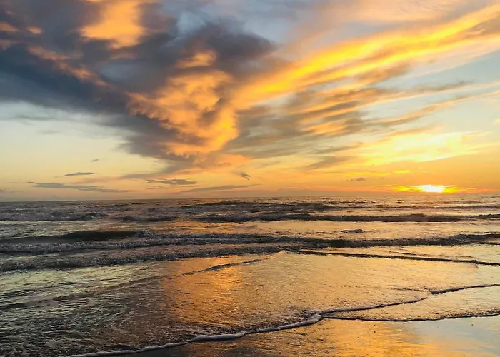 L'echapee Vue Piscine - Piscine - Parking